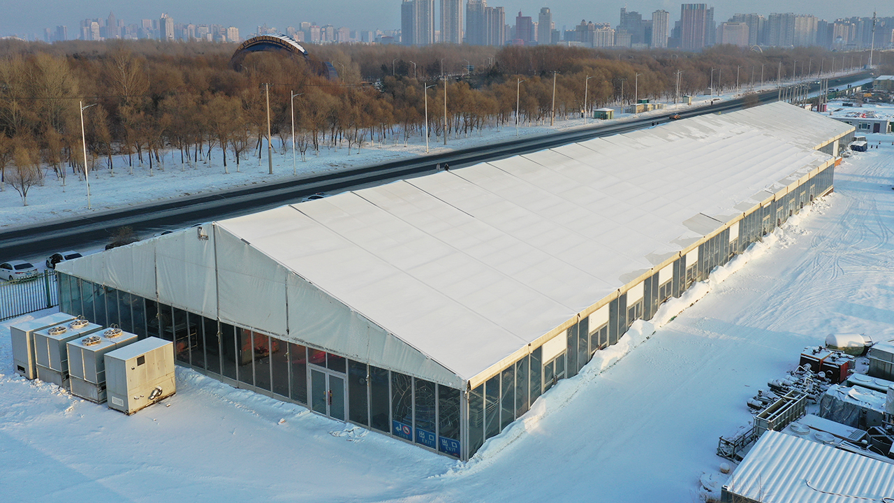 冰雪大世界的溫暖保障｜極寒中的舒適體驗封面